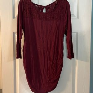 Medium maternity shirt